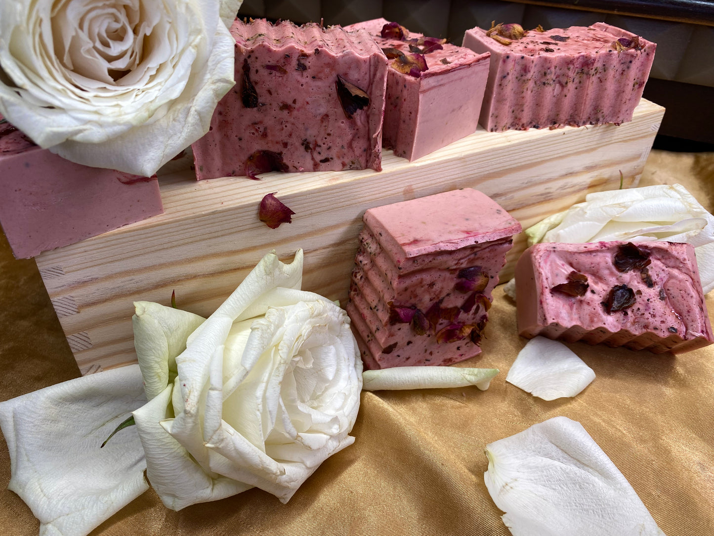 HERBAL INFUSED SOAP SEAMOSS + ROSEHIPS + HIBISCUS +DAMIANA + ESSENTIAL OILS